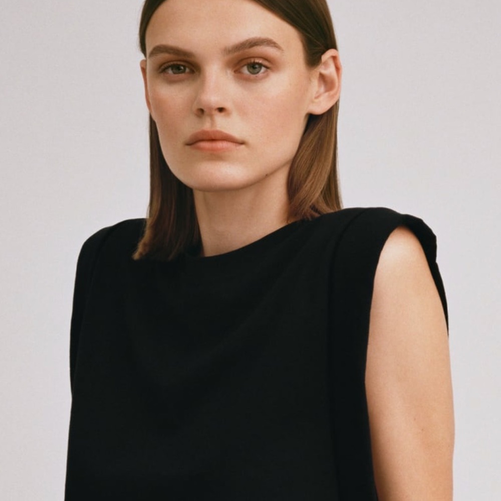 CROPPED T-SHIRT